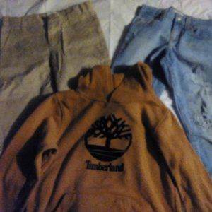 Timberland hoodie, distressed Levi jeans,khaki pants